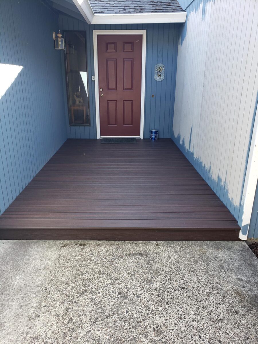 Custom deck built by Pacific Summit Contracting
